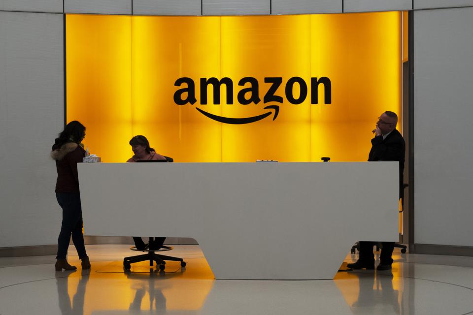 How to Get the Best Customer Service From Amazon